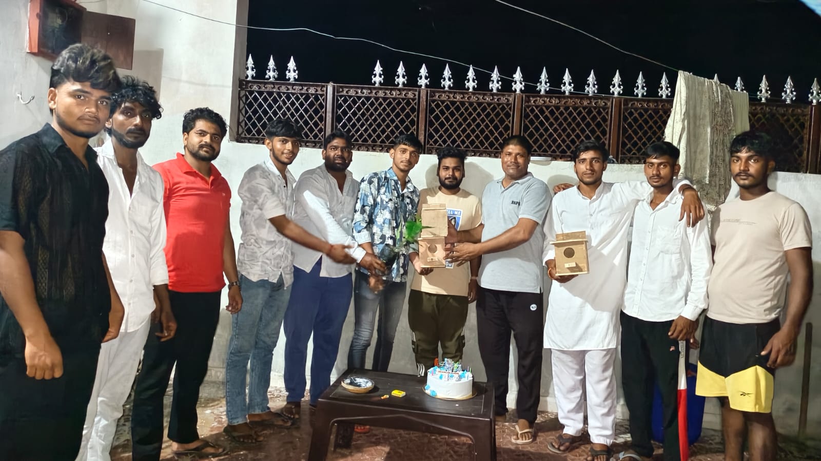 संस्थान गतिविधि 11